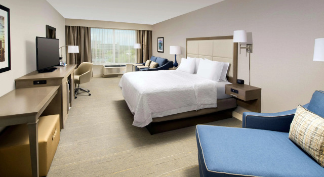 Hampton Inn Wilmington Downtown, Забронировать Отель Отели Уилмингтон с завтраком, рядом с Bellamy Mansion Museum of History and Design Arts, Завтраки