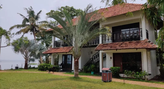 Номер Standard с видом на озеро Deshadan Backwater Resort - The best sunrise view