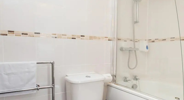 Двухместный номер Standard OYO Stade Court Hotel