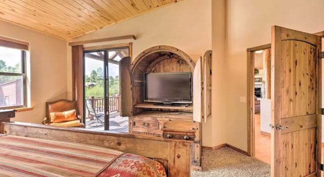 Апартаменты Torreon Townhome w/ Balcony: Hike, Fish & Unwind!