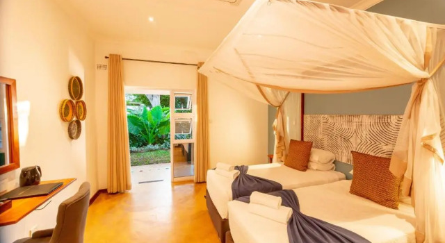 PheZulu Guest Lodge, Забронировать Гостевой дом Гостевые дома Виктория-Фолс, Гостевой дом