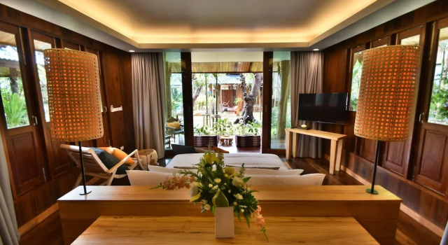Вилла Deluxe с видом на бассейн The Nine Thipthara Klongson Resort