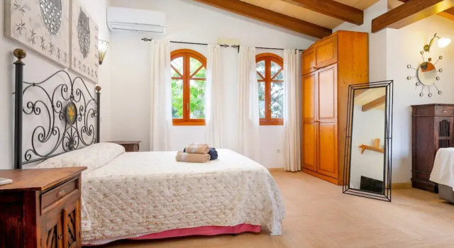 Can Lopez Vara - Villa With Private Pool In Campos, Rezerwuj Willa Hotele w Majorka z parkingiem, Parking