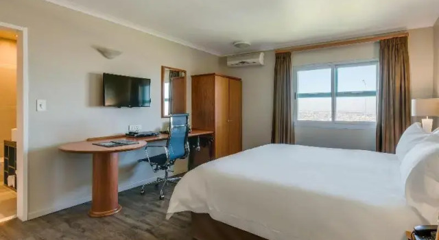 Номер Standard с видом на сад Protea Hotel by Marriott Cape Town Tyger Valley