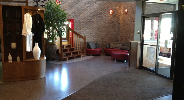 Amosphère Complexe hôtelier, Réserver Hôtel Amos Abitibi-Temiscamingue