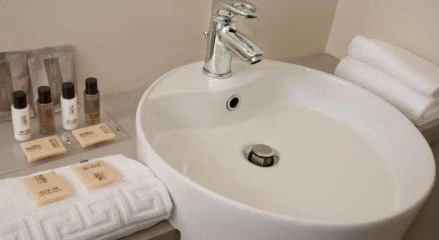 Трёхместный номер Standard LHotel