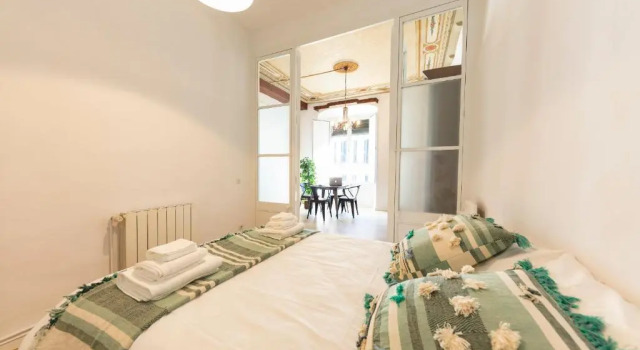 Bravissimo Plaça del Vi, Authentic Historic Apartment, Book Lejlighed Girona Gironès