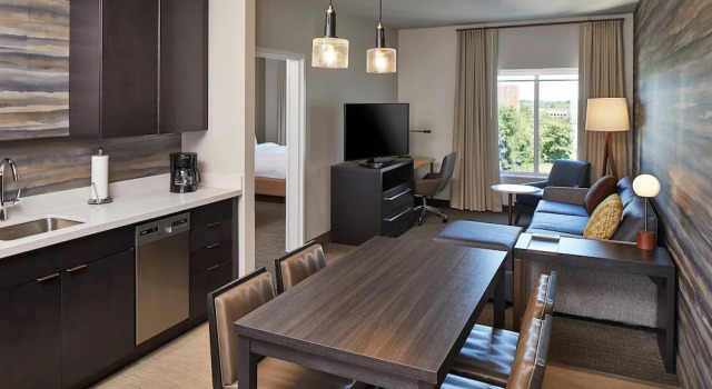 Люкс Residence Inn by Marriott Cleveland University Circle/Medical Center