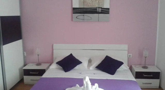 Studio apartman Eni, Prenota Appartamento Città di Lesina 