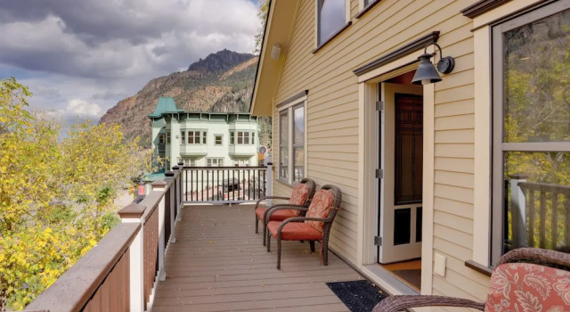 On Main Street: Ouray Getaway w/ Mountain Views!, Забронировать Отель Отели Telluride Ski 3 звезды, 3*