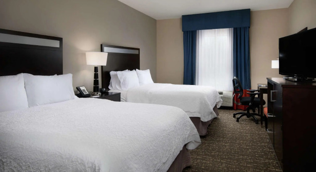 Четырёхместный номер Standard Hampton Inn & Suites Portland/Vancouver