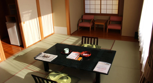 Matsuriya Yuzaemon, Book Guesthouse Iizaka 