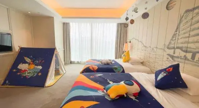 Люкс Deluxe Hotel Plaza Carnival Qingdao