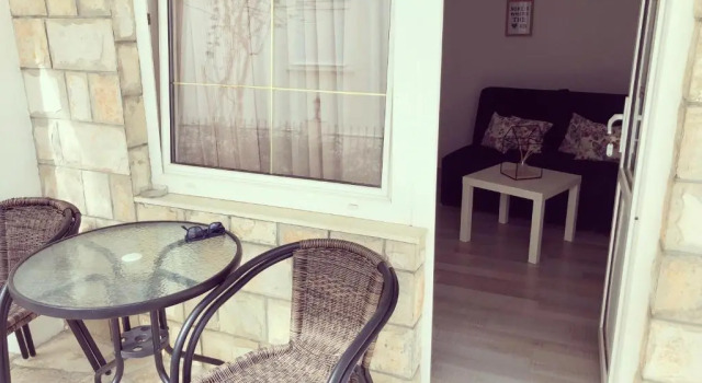 Апартаменты Цокольный этаж Apartments Mrdak