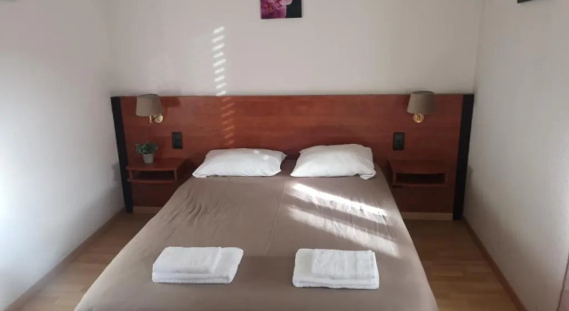 Hôtel Castel d'Olmes, Book Hotel Hoteller i Laroque-d'Olmes med pool, Swimmingpool