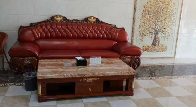Huayun Business Hotel