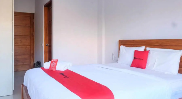 RedDoorz @ Taman Griya Jimbaran 2, Prenota Hotel Hotel a Bali con parcheggio, Parcheggio