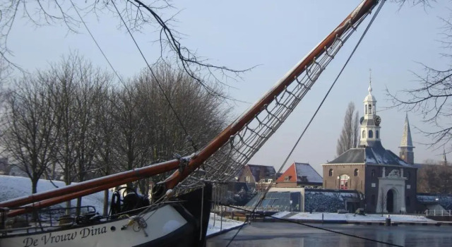 Zeilschip De Vrouw Dina, Reserva ahora Hotel Leiden Holanda Meridional