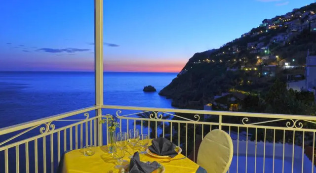 Кровать в общем номере Hotel Torre Saracena