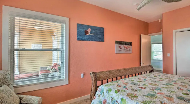 Коттедж с 3 комнатами 1 Mi to Dtwn Rockport: 'ocean Pearl' House
