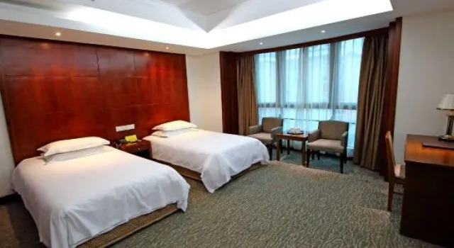Suite Byfond Hotel