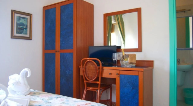 Hotel Residence Sciaron, Book Hotel Hotels in Ricadi with a Pool, Swimming Pool
