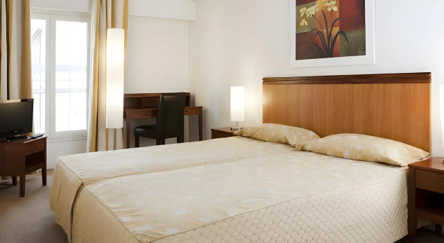 Hotel De France, Забронировать Отель Отели Канн 3 звезды, рядом с Музей моря, 3*