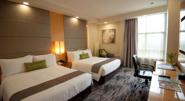 Семейный номер Deluxe The Waterfront Hotel Kuching