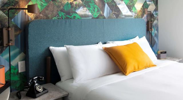 Canvas Moncton, Tapestry Collection by Hilton