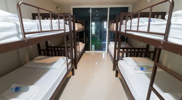 Кровать в общем номере MEMO Residence