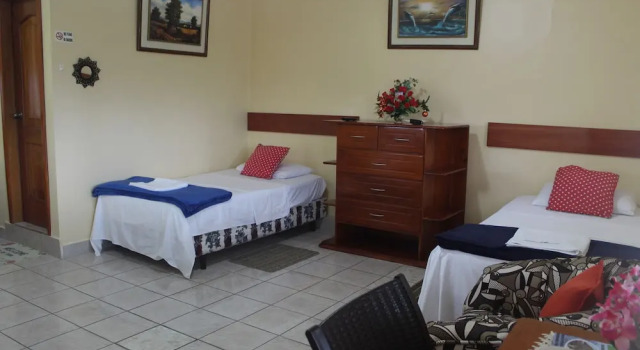 Трёхместный номер Standard с видом на океан Hostal Romy