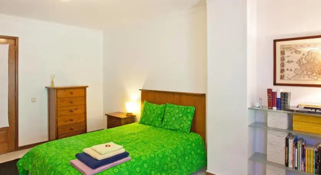 Apartment with Private Garden, Забронировать Апартаменты/квартира Параньос Порту, рядом с Lapa Metro Station