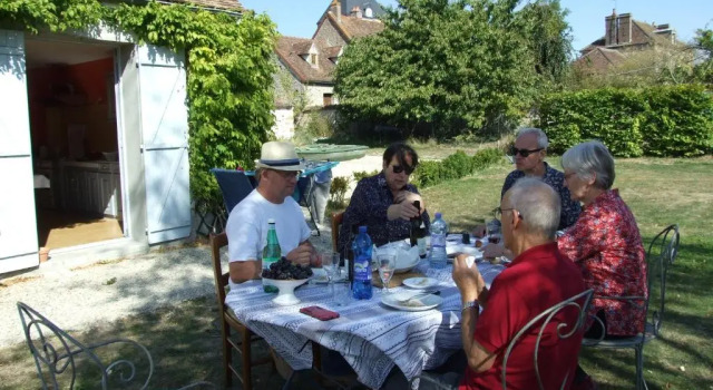 Le Saule Argenté, Buchen Sie Ferienwohnung La Villeneuve-au-Châtelot 