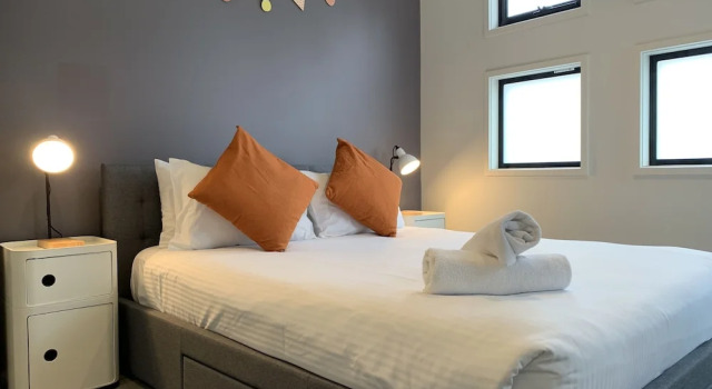 7 Findlay Street, Book Hotel Cowes 