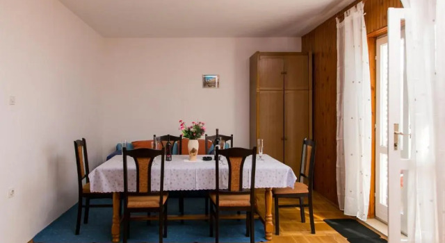 Апартаменты с 3 комнатами с балконом и с видом на море Apartment Angelina - Three Bedroom Apartment With Balcony and Sea View