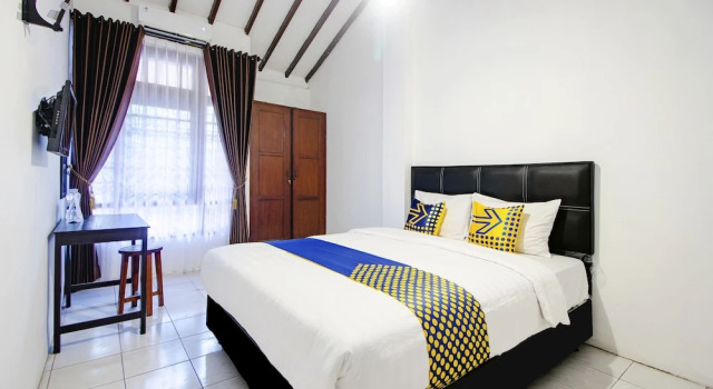 Ijo Pupus Syariah Residence by OYO Rooms, Book Hotel Banguntapan 