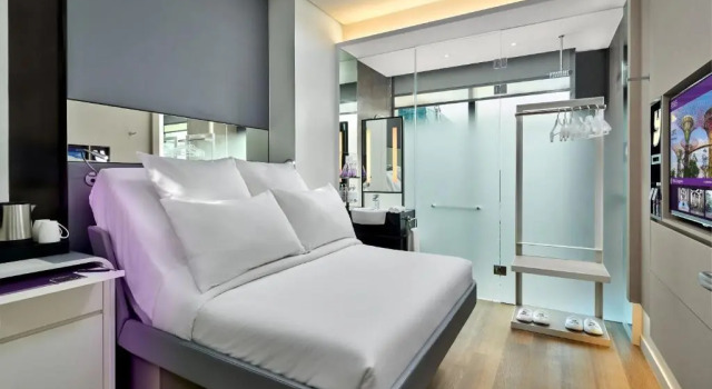 Двухместный номер Premium YOTEL Singapore Orchard Road