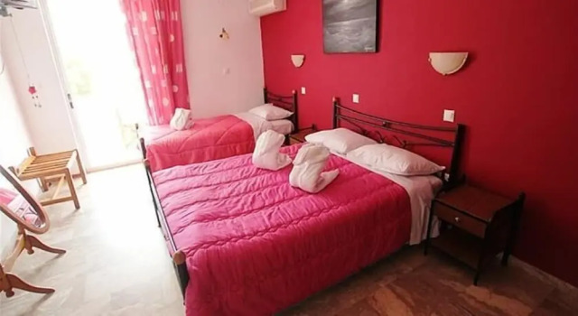 Студия Triton Hotel & Bungalows