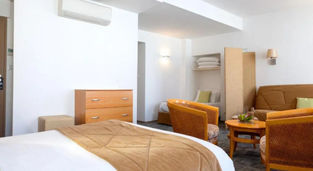 Семейный номер Standard CitHotel Hôtel de France et dEurope