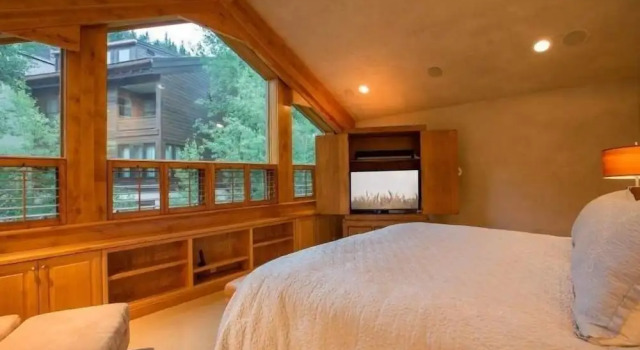Номер Standard Northwoods Luxury Condo Close to Chairlift by RedAwning