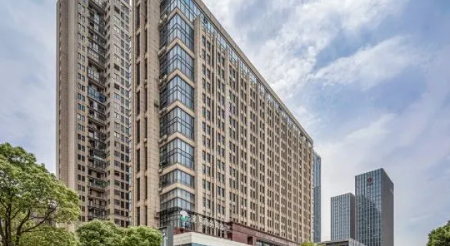 Zhangjiagang Qianxi Hotel (Zhangjiagang  Shopping Park)