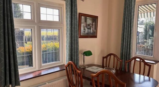 Апартаменты Hunston Mill Cottages Self Catering Dogs Stay For Free