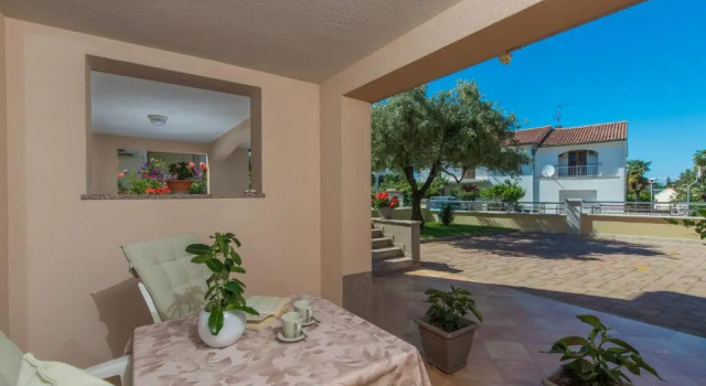 Апартаменты c 1 комнатой с видом на сад Apartments Villa Ana