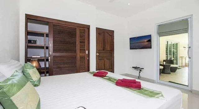 Baan Maenam Villa No 3 3 Beds