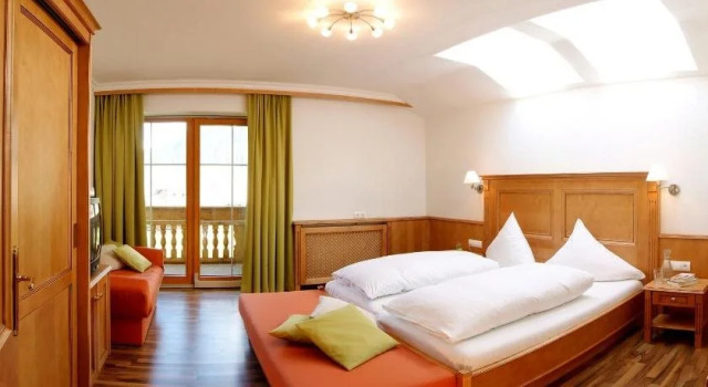 Landhaus Severin, Rezervovat Rekreační dům Hotely v Tyrolsko s parkováním, Parkování