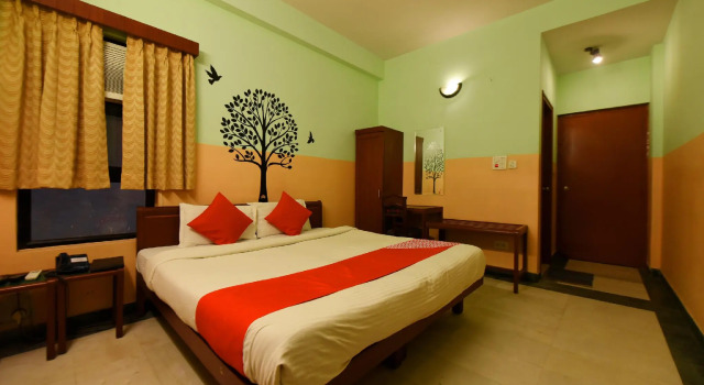 Collection O 2249 Hotel Blue Bird