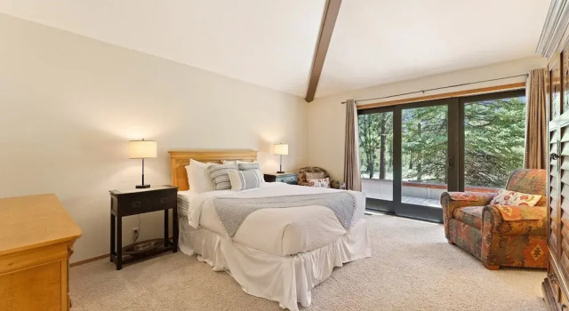 10 Tan Oak Home features Private Hot Tub and BBQ on the Deck by RedAwning