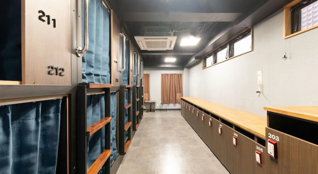 Кровать в общем номере (мужской номер) Hostel JAZ