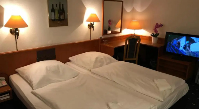 Семейный номер Standard с балконом Karaman Group Hotel