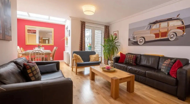 Коттедж Host Stay Kingscote Townhouse